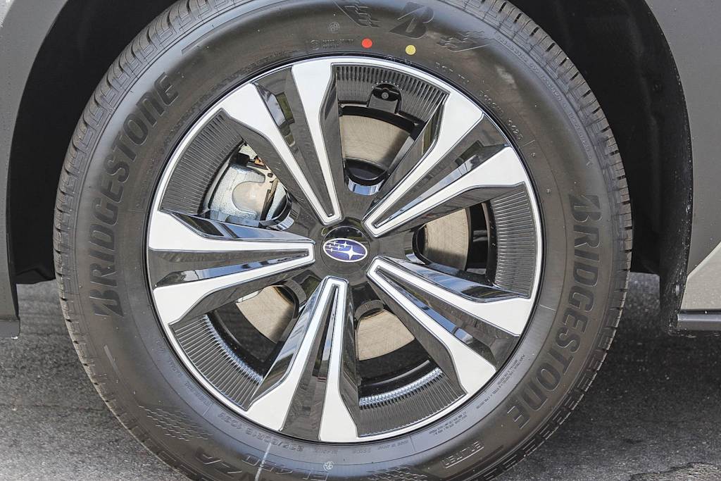 2025 Subaru Solterra Premium 7