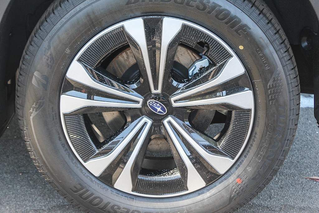 Thumbnail: 2025 Subaru Solterra - 21