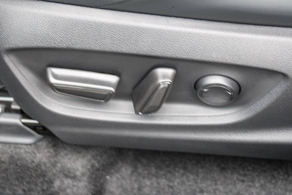 Thumbnail: 2026 Subaru Solterra - 22