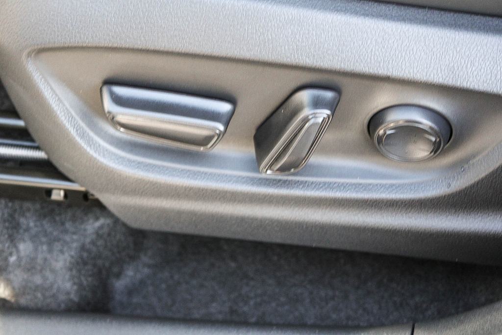 Thumbnail: 2026 Subaru Solterra - 25