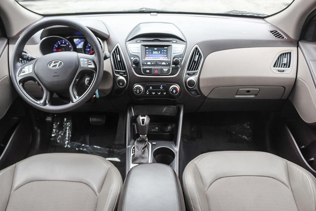 Thumbnail: 2015 Hyundai Tucson - 2