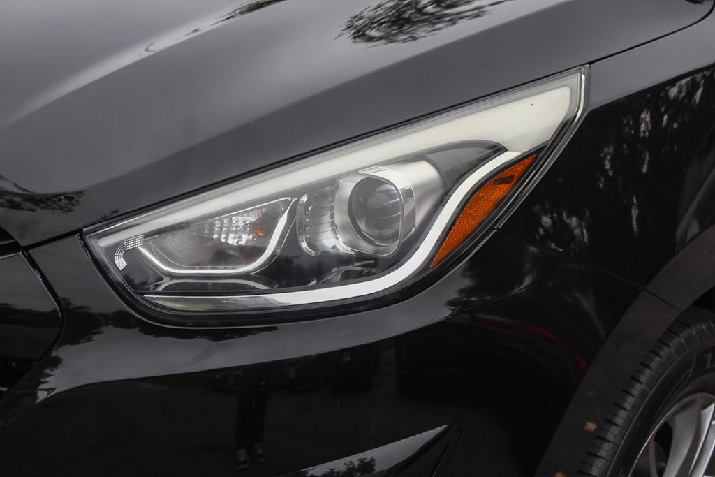 Thumbnail: 2015 Hyundai Tucson - 21
