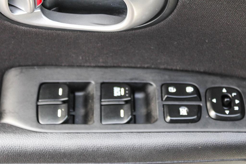 Thumbnail: 2016 Kia Soul - 23