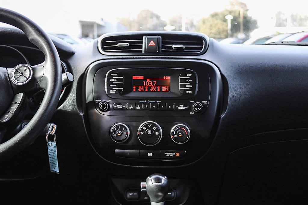 Thumbnail: 2016 Kia Soul - 13