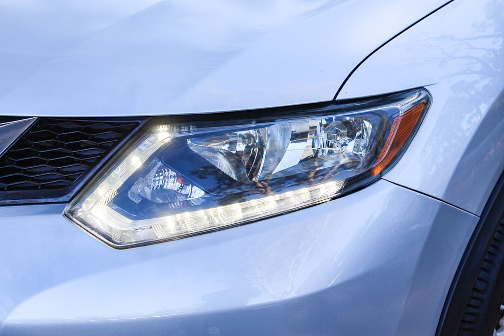 Thumbnail: 2015 Nissan Rogue - 15