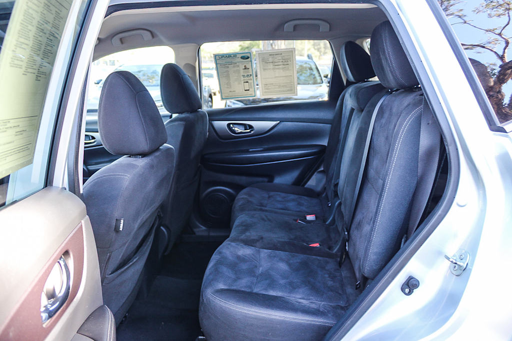 Thumbnail: 2015 Nissan Rogue - 10