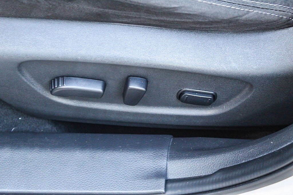 Thumbnail: 2015 Nissan Rogue - 19