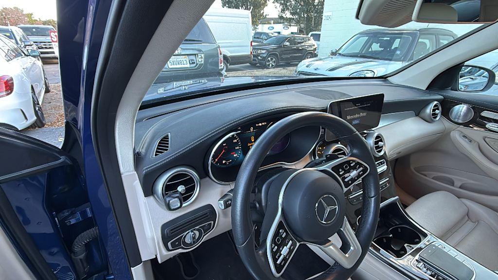 2020 Mercedes-Benz GLC 350 7