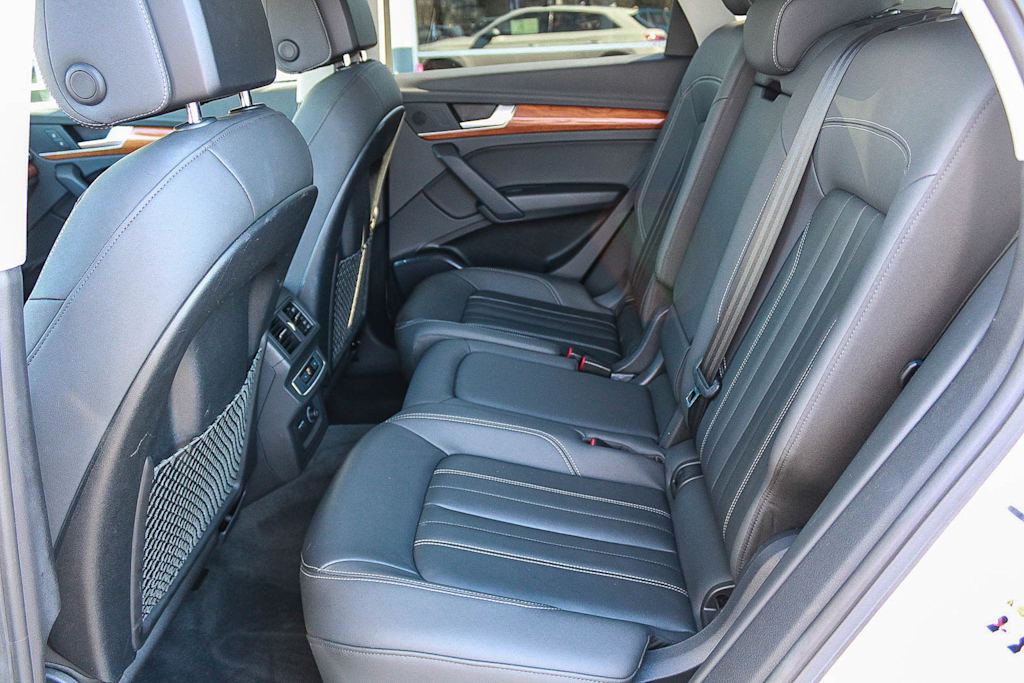 Thumbnail: 2021 Audi Q5 - 12
