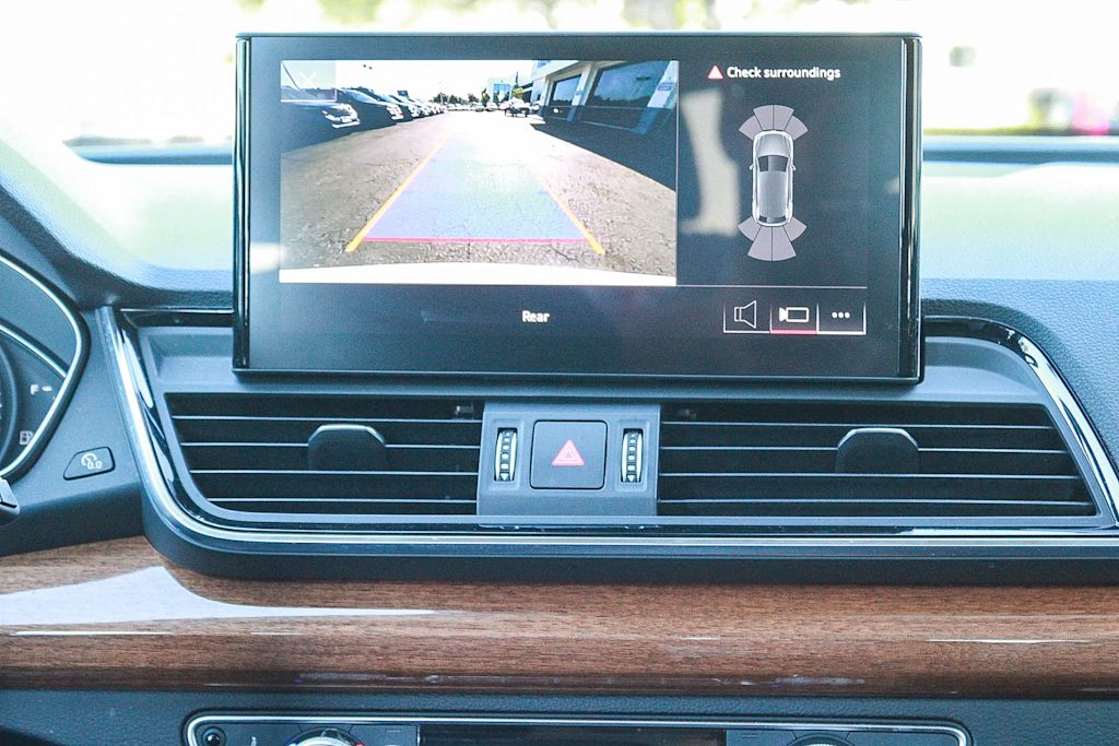Thumbnail: 2021 Audi Q5 - 21
