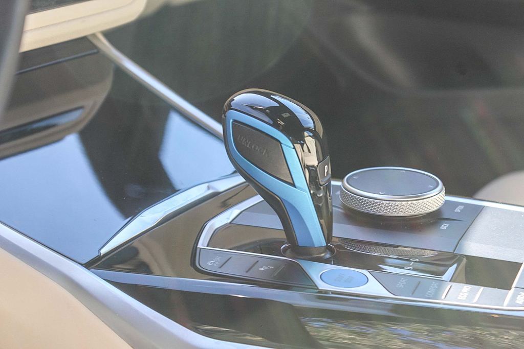 Thumbnail: 2023 BMW i4 - 26