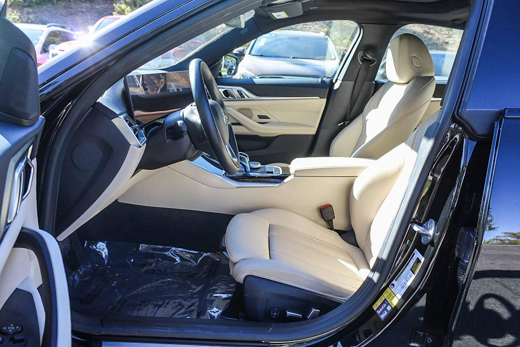 Thumbnail: 2023 BMW i4 - 11