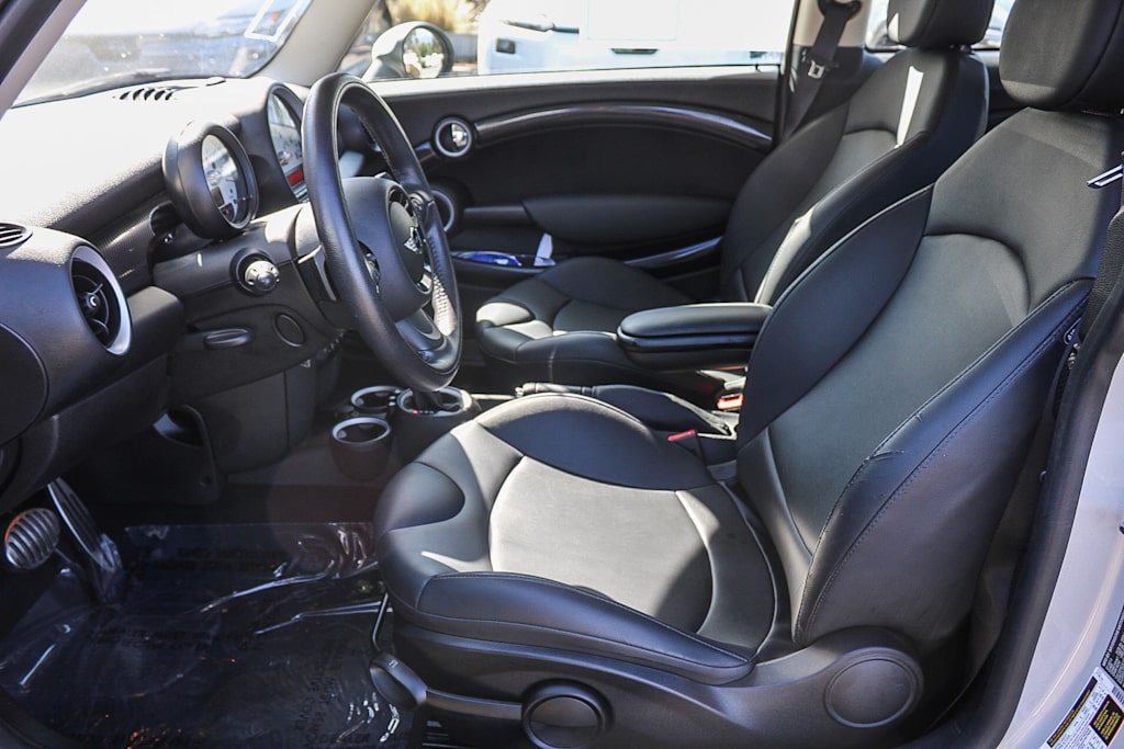 Thumbnail: 2013 MINI Cooper - 11