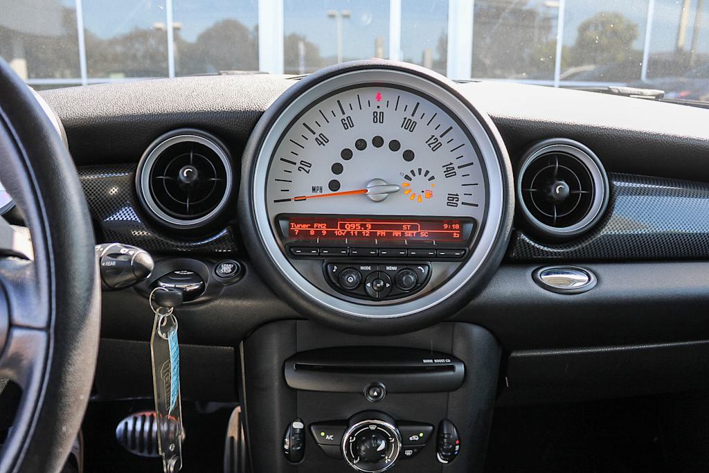 Thumbnail: 2013 MINI Cooper - 12