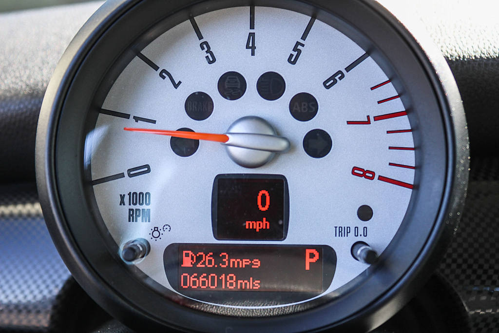 Thumbnail: 2013 MINI Cooper - 25