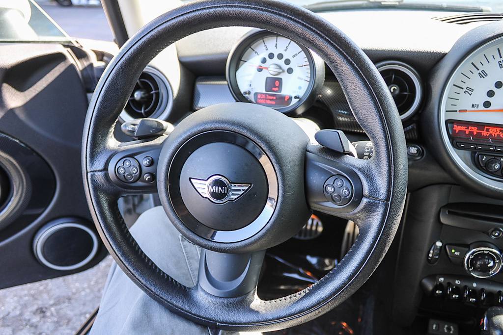 Thumbnail: 2013 MINI Cooper - 9