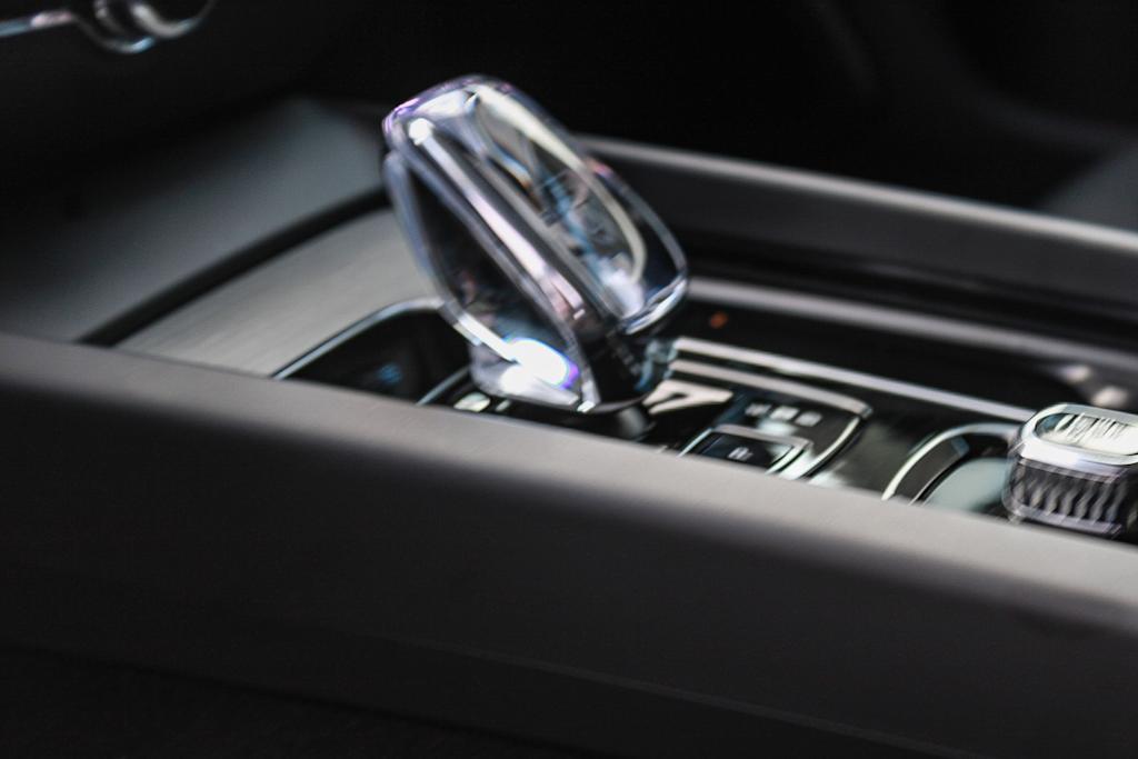Thumbnail: 2025 Volvo V60 - 26