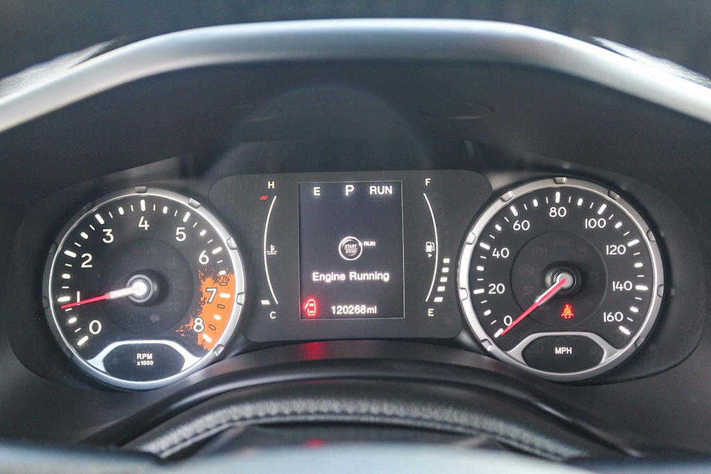 Thumbnail: 2016 Jeep Renegade - 16