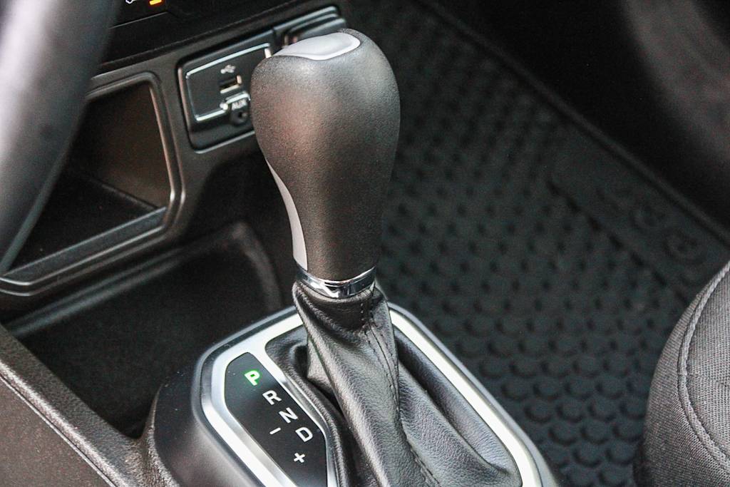 Thumbnail: 2021 Jeep Renegade - 14