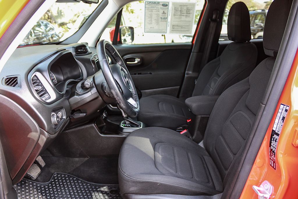 Thumbnail: 2021 Jeep Renegade - 11