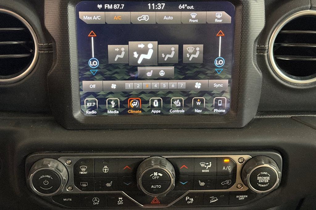 Thumbnail: 2018 Jeep Wrangler - 26