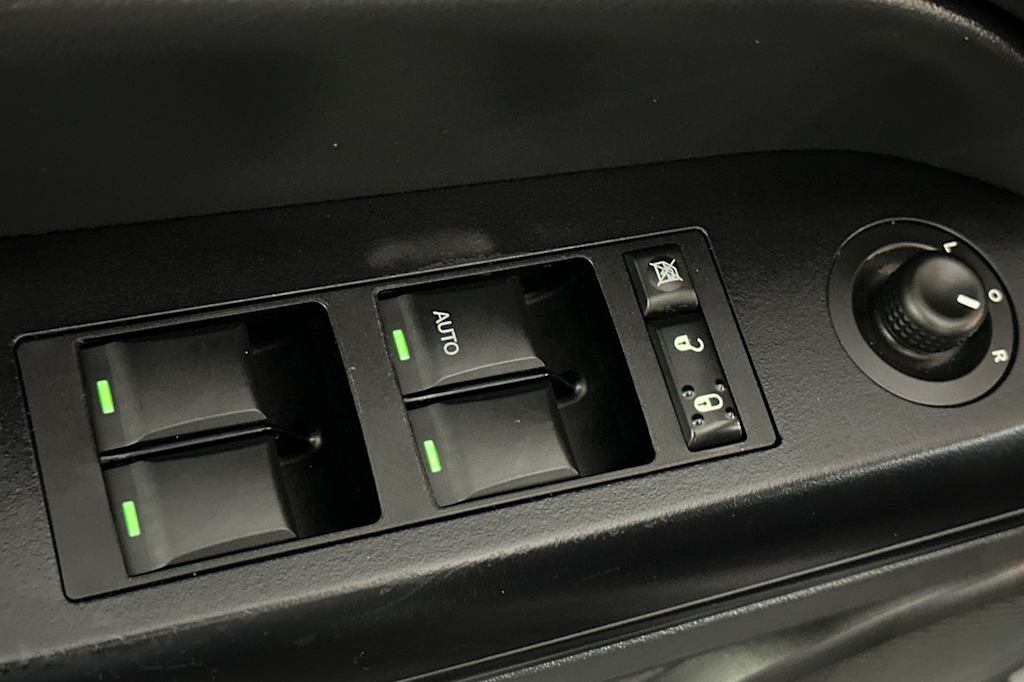 Thumbnail: 2014 Jeep Patriot - 21