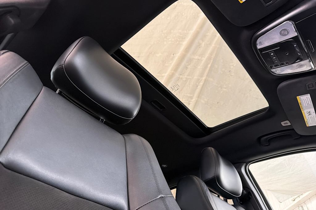 Thumbnail: 2020 Jeep Grand Cherokee - 23