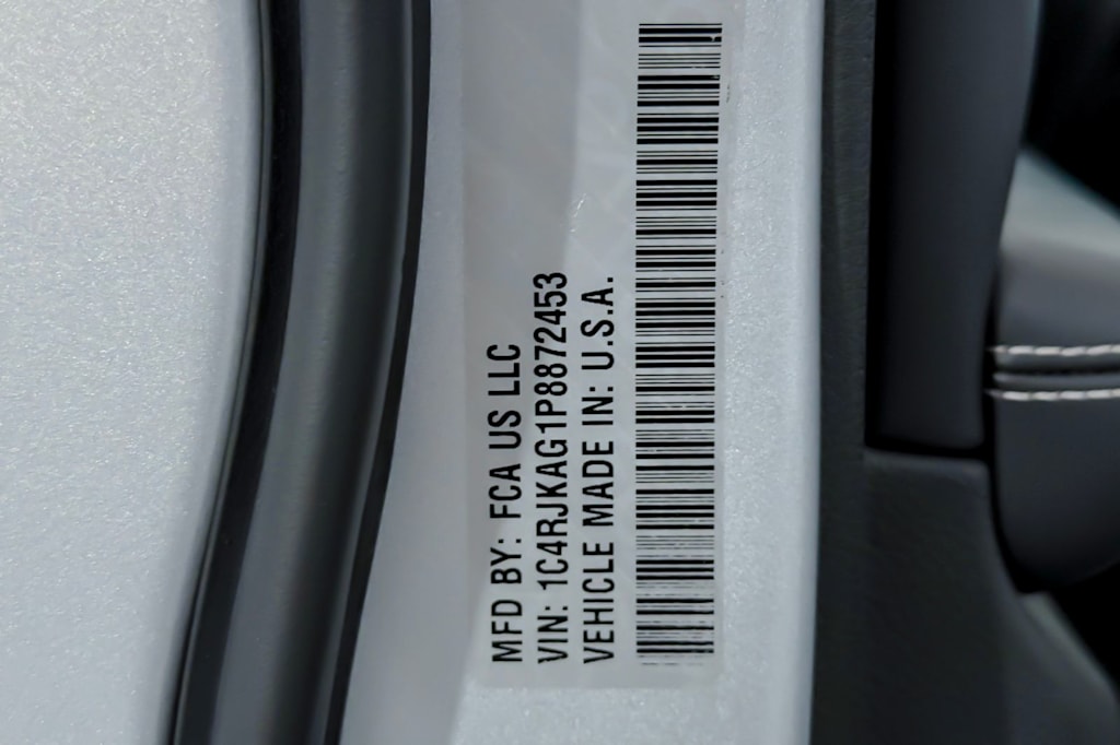 Thumbnail: 2023 Jeep Grand Cherokee L - 17