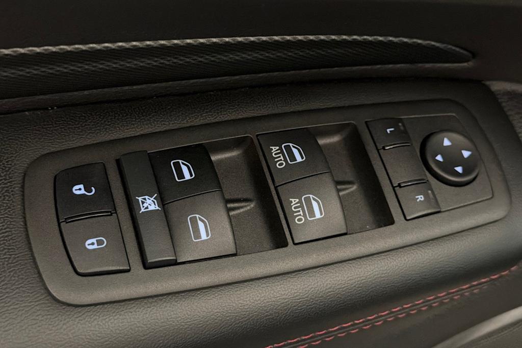Thumbnail: 2021 Dodge Durango - 22