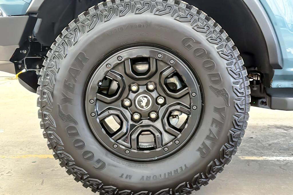 Thumbnail: 2023 Ford Bronco - 8