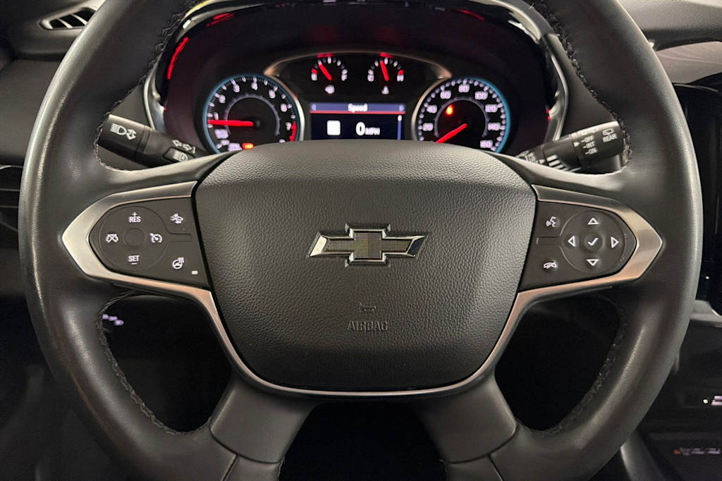 Thumbnail: 2023 Chevrolet Traverse - 28