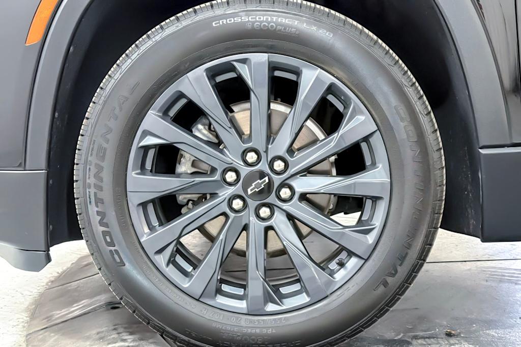 Thumbnail: 2023 Chevrolet Traverse - 8