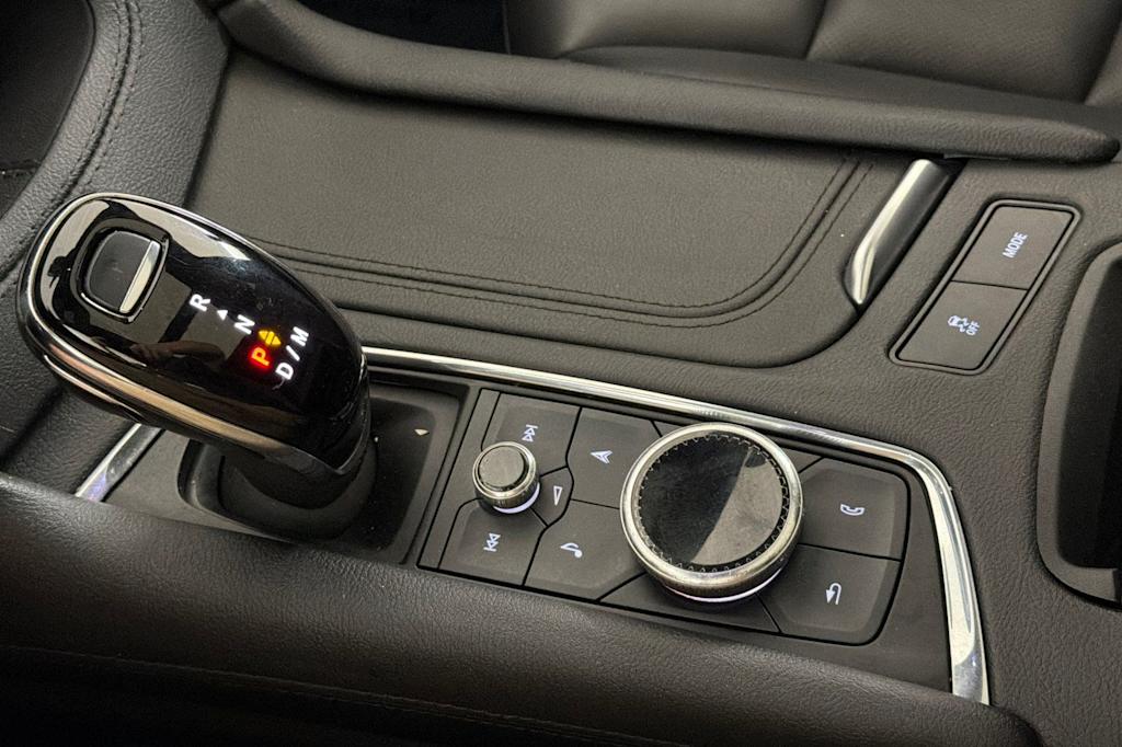 Thumbnail: 2023 Cadillac XT6 - 13