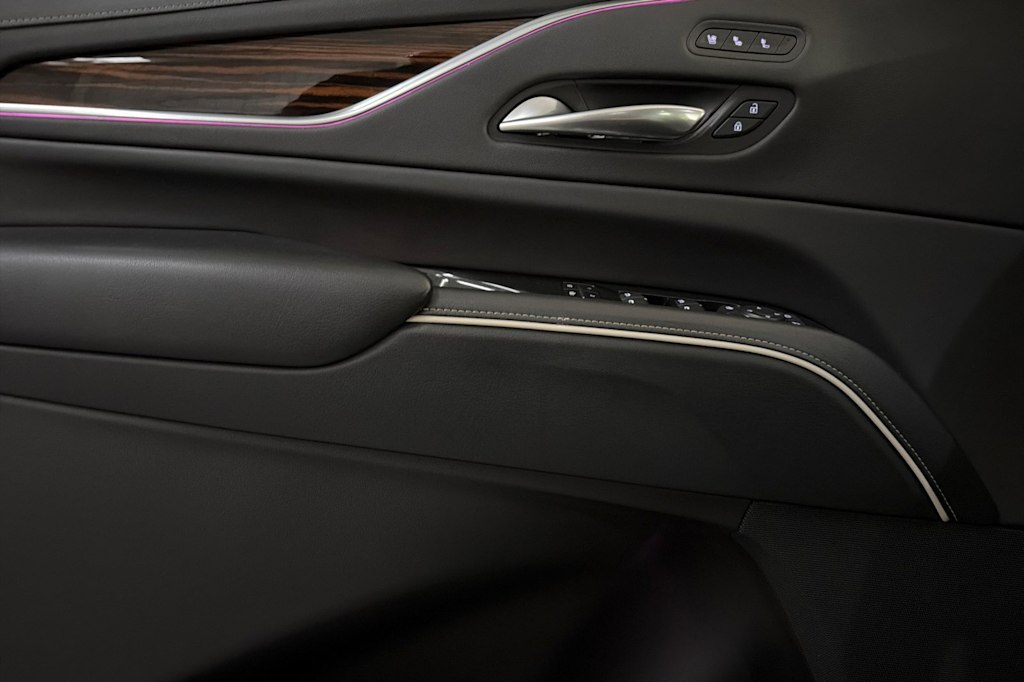 Thumbnail: 2023 Cadillac Escalade - 20