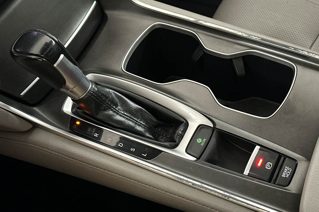 Thumbnail: 2020 Honda Accord - 14