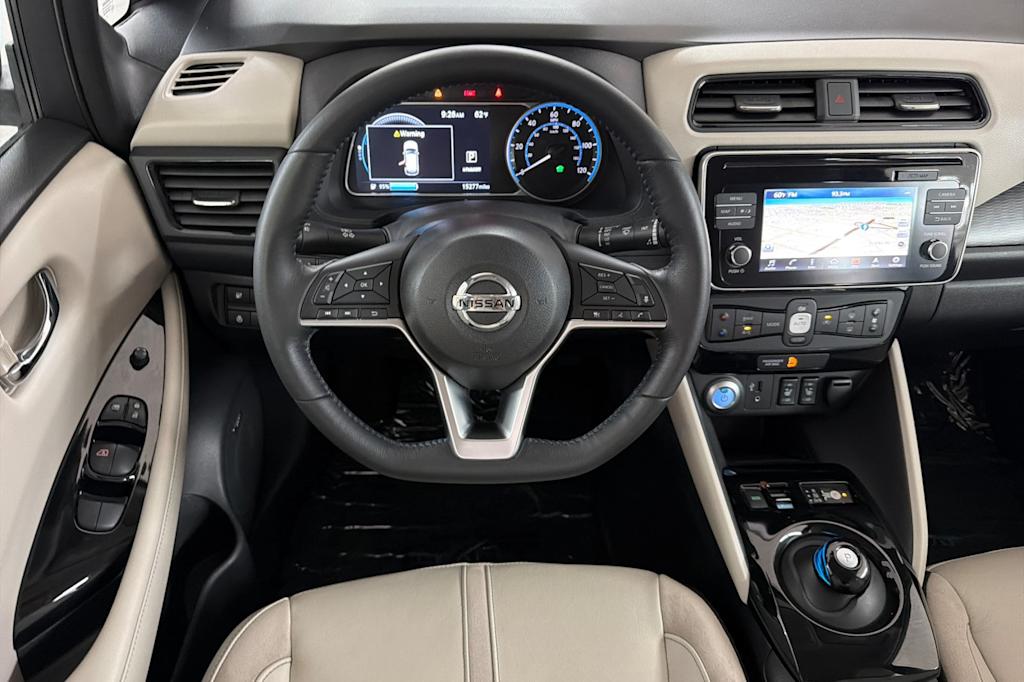 Thumbnail: 2018 Nissan Leaf - 11