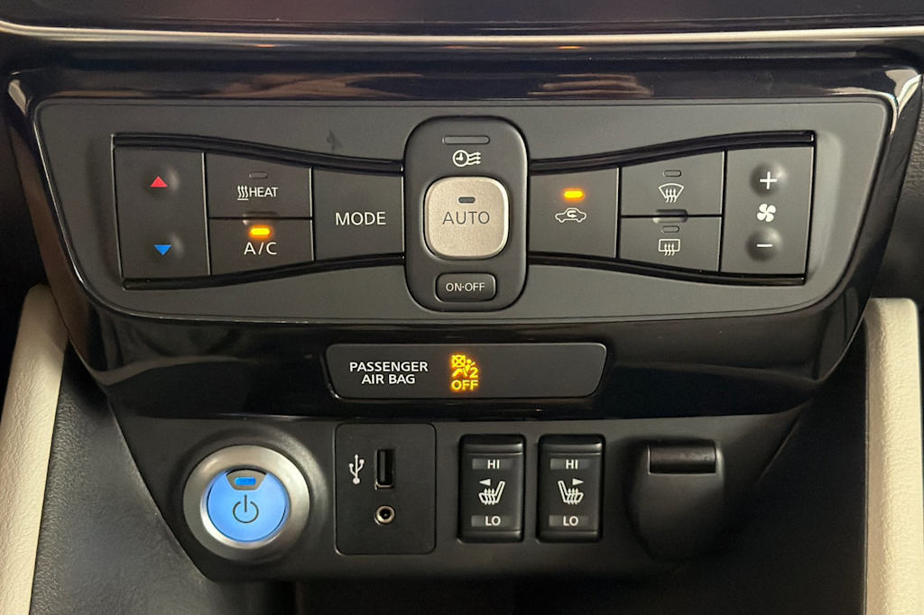 Thumbnail: 2018 Nissan Leaf - 24