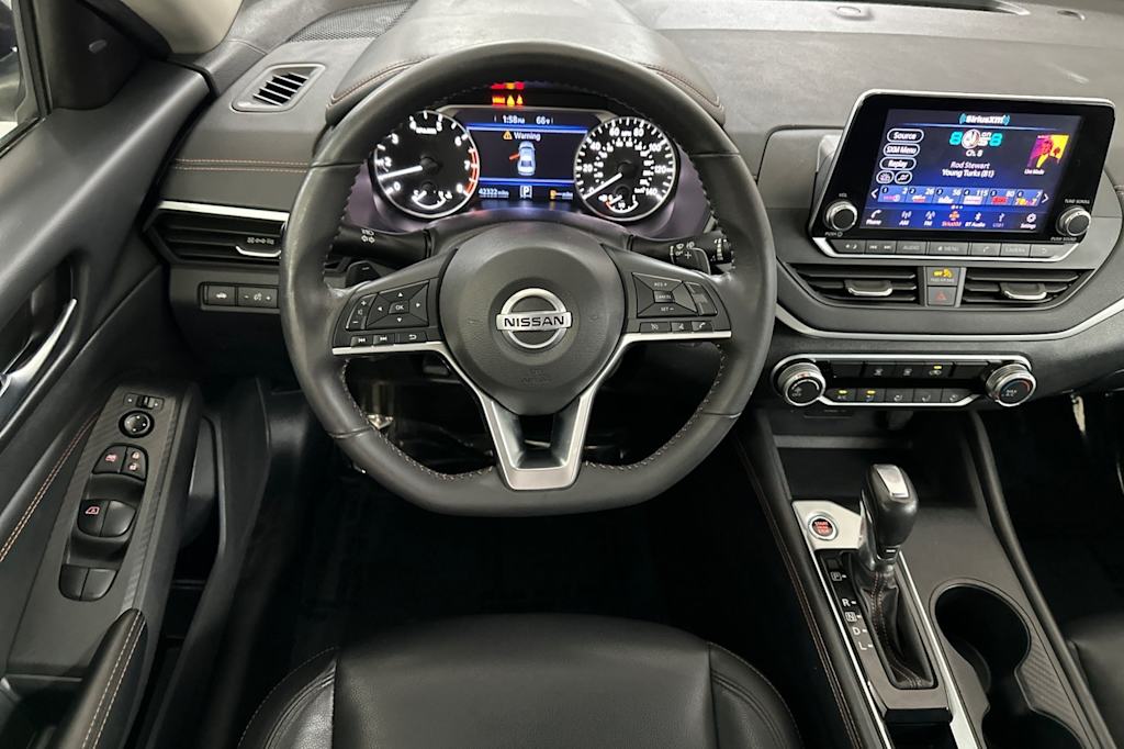 Thumbnail: 2022 Nissan Altima - 11