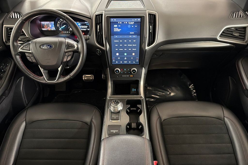 Thumbnail: 2022 Ford Edge - 2