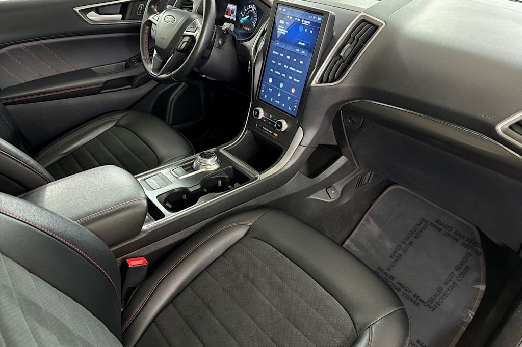 Thumbnail: 2022 Ford Edge - 10
