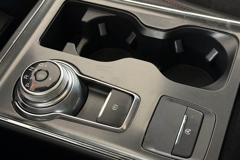 Thumbnail: 2022 Ford Edge - 14