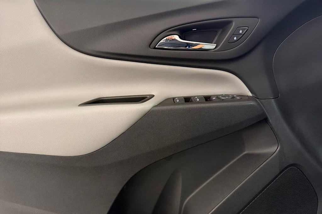 Thumbnail: 2023 Chevrolet Equinox - 21
