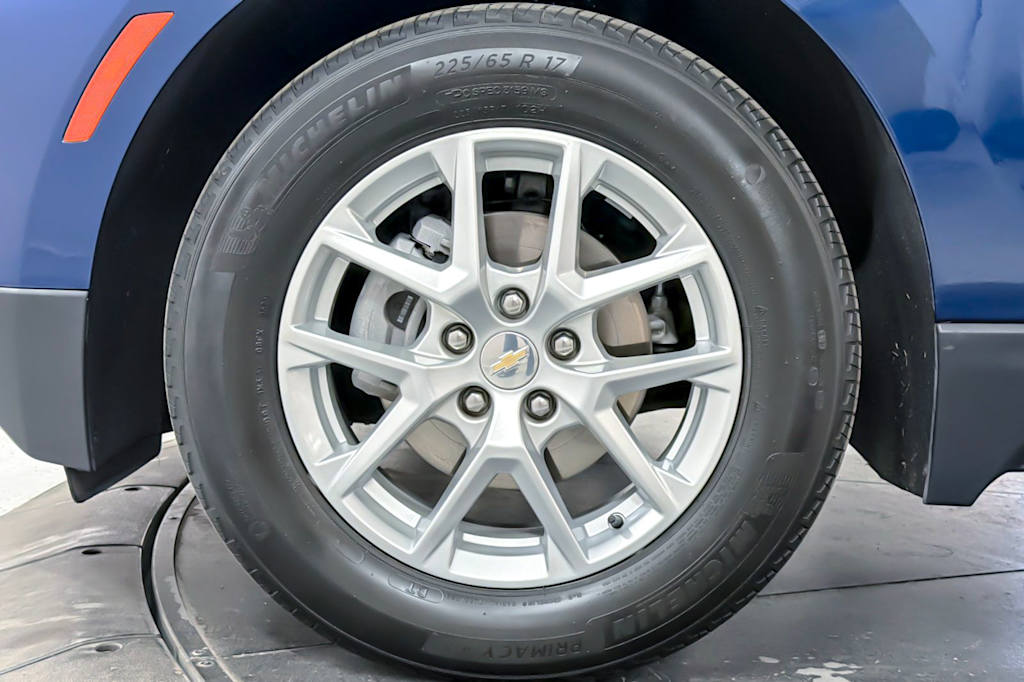 Thumbnail: 2023 Chevrolet Equinox - 8