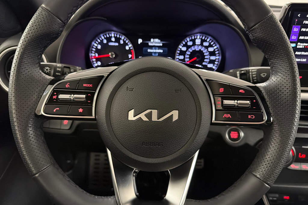 Thumbnail: 2023 Kia Forte - 27