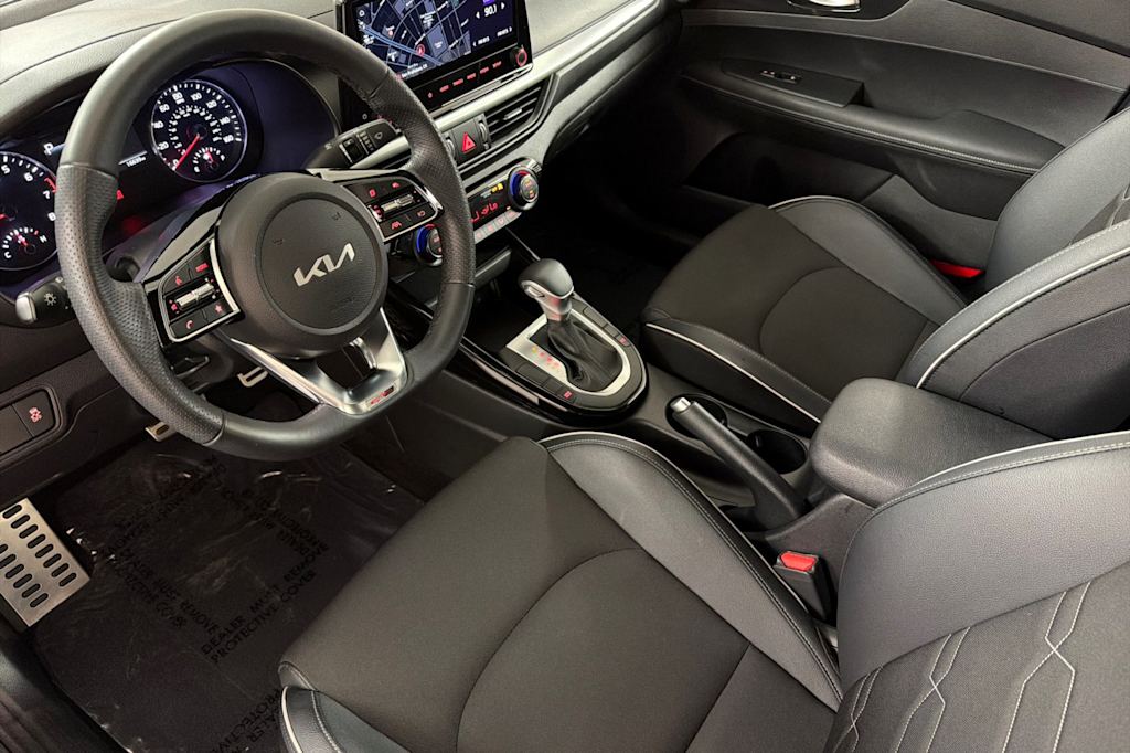 Thumbnail: 2023 Kia Forte - 9