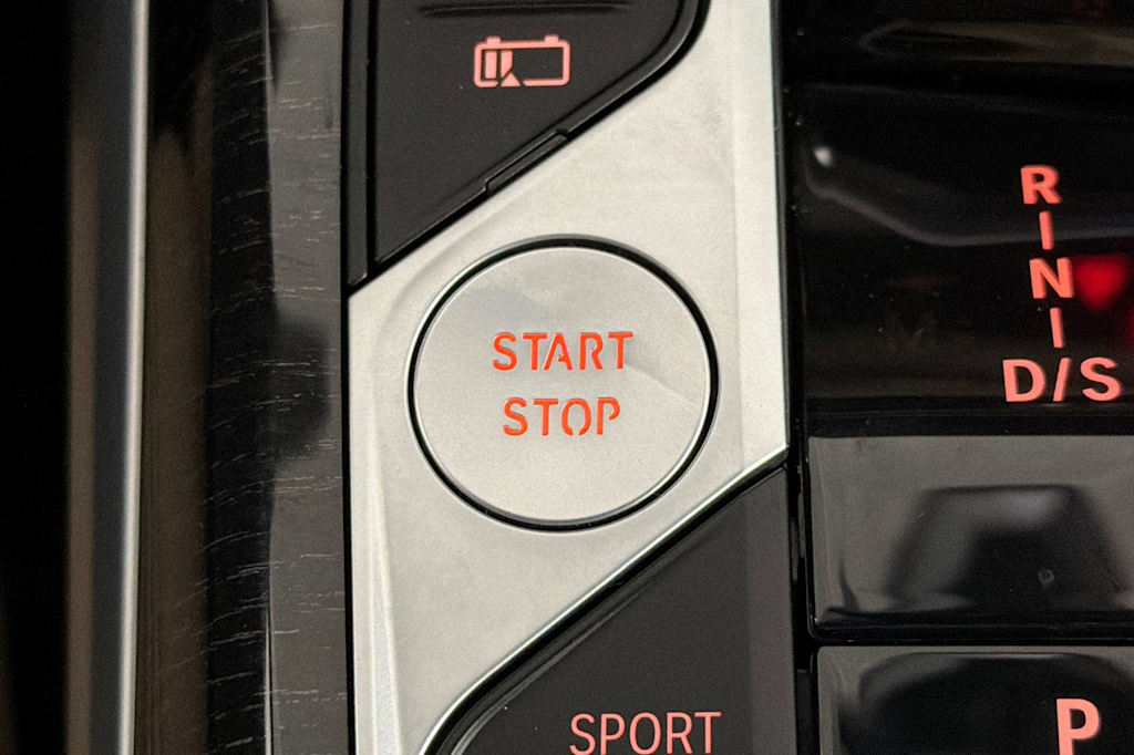 Thumbnail: 2023 BMW 3 Series - 24