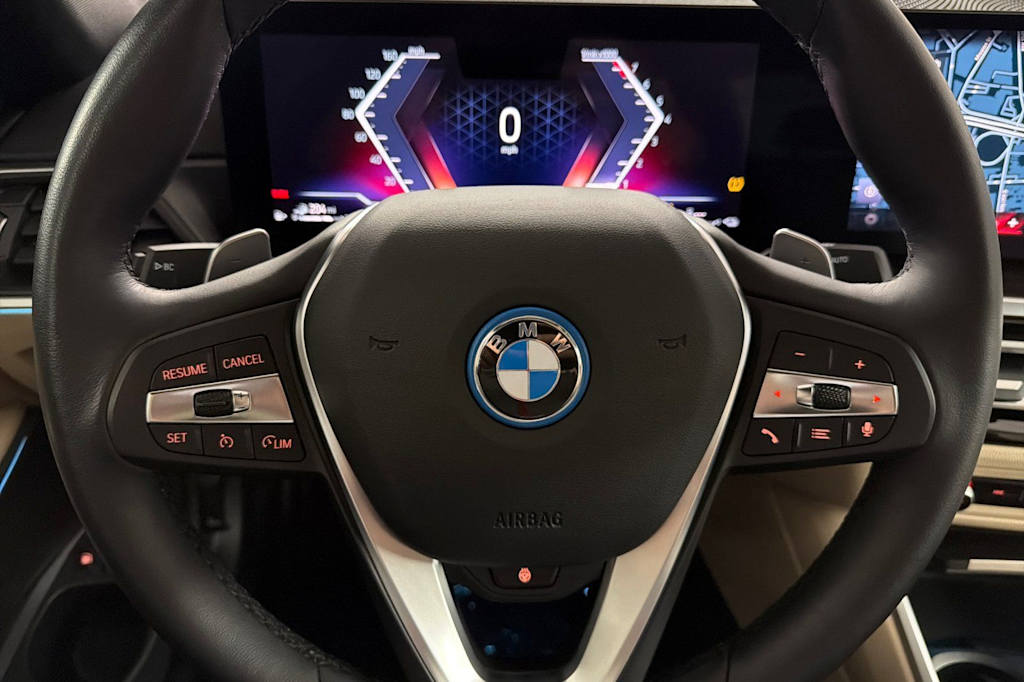 Thumbnail: 2023 BMW 3 Series - 25