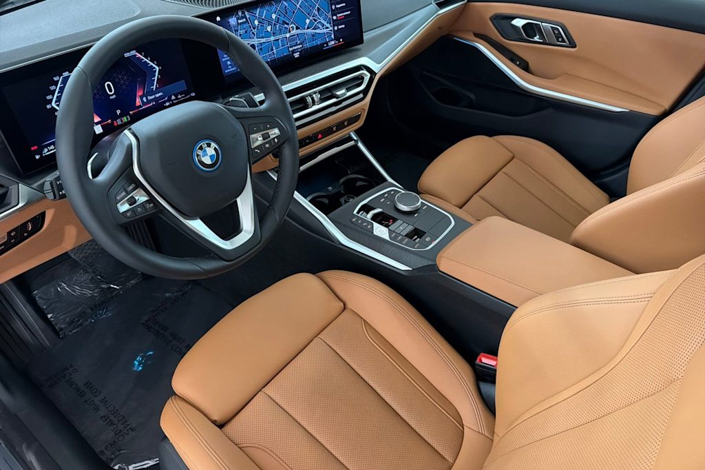 Thumbnail: 2023 BMW 3 Series - 9