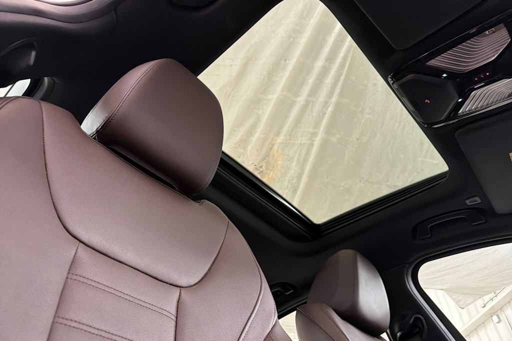 Thumbnail: 2023 BMW 3 Series - 22