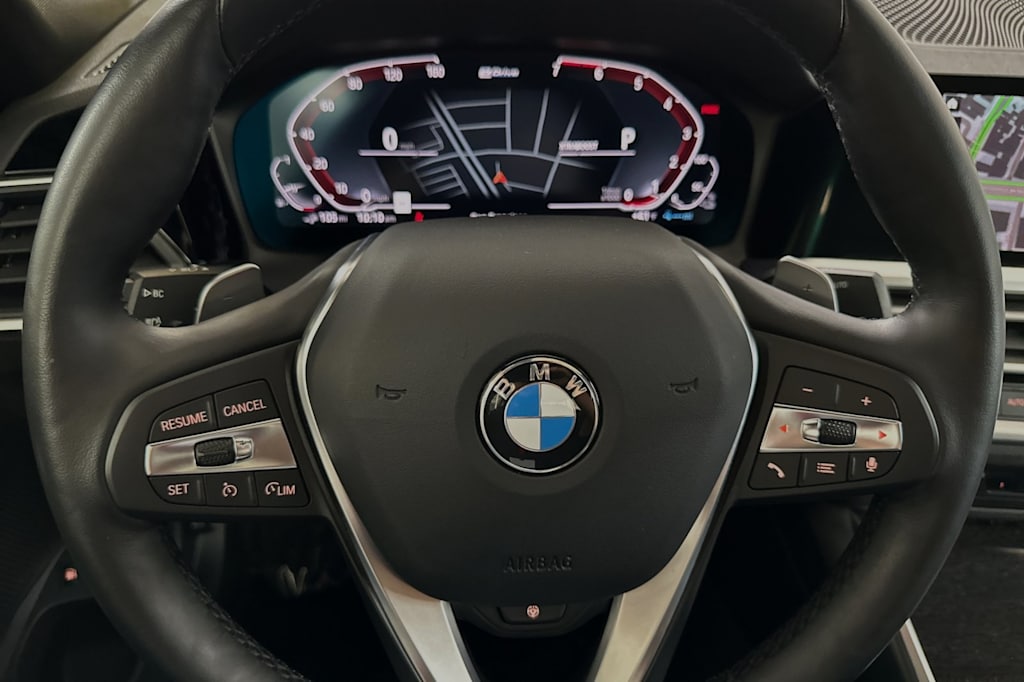 2021 BMW 3 Series 330e 26